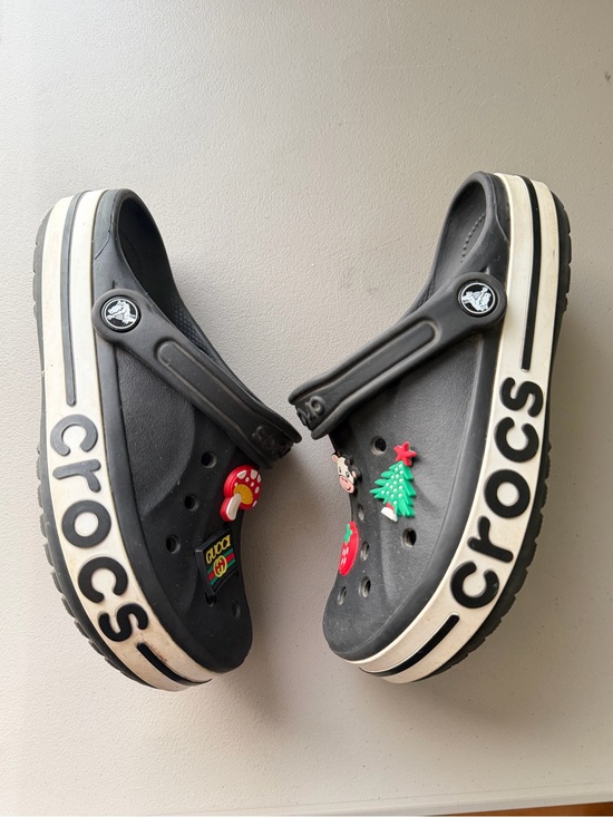 CROCS Shoes - Crocs bayaband womens Classic Clogs in Black white spellout w/ Fun Jibbitz Sz 7